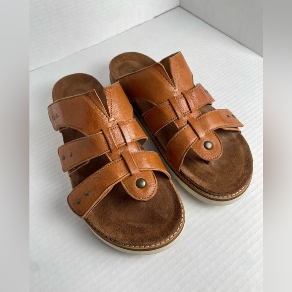 Taos Footwear Shoes - Taos Leather Magnificent Sandals Women’s Size EU 41 Brown Cognac Fisherman Slide